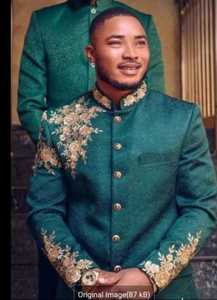 CON ESTILO ZARI BORDADO EN ABRIGO VERDE BOTELLA CON PANTALÓN VESTIDO Y TAMBIÉN ZAPATO A JUEGO CON VESTIDO PARA FIESTA/BODA @ 2023 - Product Image 3