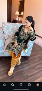 Nouvel arrivage Costume Salwar en velours de style moderne à la demande et Dupatta avec paillettes lourdes fabricant de travaux de l'Inde à vendre - Product Image 4