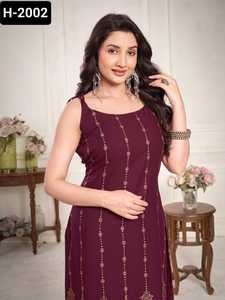 Kurtis en rayonne lourde les plus beaux vêtements décontractés et de festival avec motif imprimé en feuille d'or et de couleur avec grande taille disponible - Product Image 5