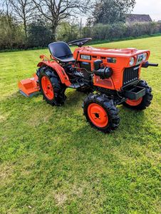 Nouveaux tracteurs Kubota 4x4 Farming Machine tracteur agricole à vendre près de chez moi - Product Image 6