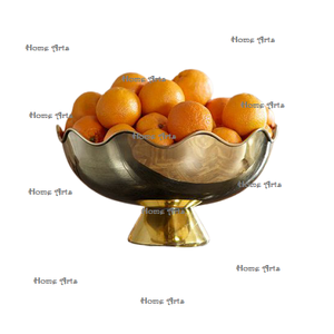 Bol de fruits de forme ronde de la meilleure qualité fait à la main couleur or bol de service de fruits en laiton pour accessoires de cuisine - Product Image 1