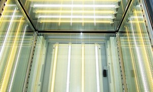Chambre de croissance des plantes à LED bicolore à intensité variable Nippon Medical Chemical japonaise, contrôle de la température et de l'humidité, puissance 14,5A, garantie 1 an - Product Image 4