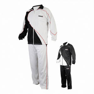 Survêtement pour homme de haute qualité avec logo personnalisé, 100% polyester, ensembles d'entraînement avec logo personnalisé, survêtements respirants en gros - Product Image 1