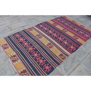 Alfombra Turca Vintage, Alfombra Kilim de 4.6x8.6 pies, Alfombra de Lana Marroquí Azul y Roja - Product Image 3