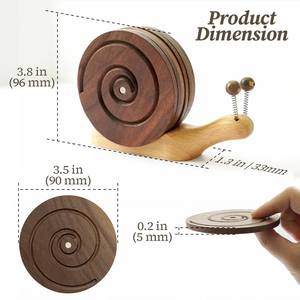 Ensemble de sous-verres en bois sculptés à la main en forme d'escargot avec support, parfaits pour la protection de la table de cuisine à la maison et les occasions spéciales - Product Image 4