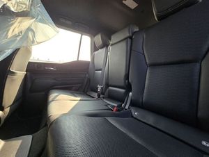 CASI NUEVO, COMO NUEVO Y A UN PRECIO ASEQUIBLE, T-Y CRUISER PRADO ADV 1ST EDITION 2.4T 2024 - Product Image 4