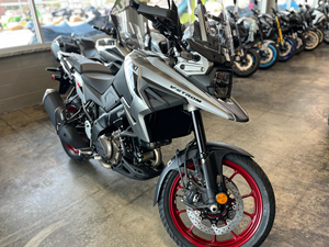 Venta Auténtica de Motocicletas Nuevas Suzuki V-Strom 1050 Adventures 2025 - Product Image 4