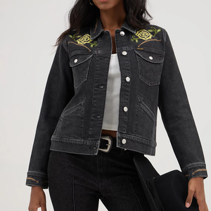 แจ็คเก็ตยีนส์ครอปทรงหลวม คอปกพับได้ ผ้าฝ้ายระบายอากาศดี สำหรับผู้หญิง รับผลิตตามสั่งขายส่ง - Product Image 3