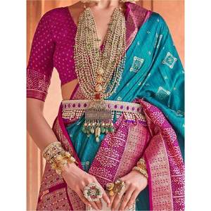 Excellente robe de soirée en soie à imprimé Patola bleu ciel avec chemisier pour les événements - Product Image 2