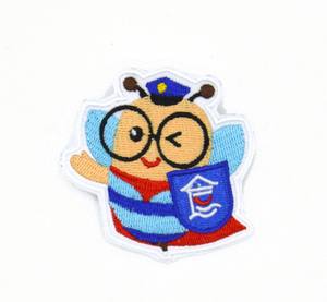 Parches Bordados con Abejas Lindas, Fabricante Profesional, Insignias Bordadas Personalizables, Pin - Product Image 1