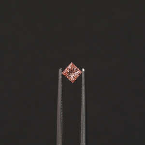 เพชรทรงพิงค์ปรินเซสคัท 2.00 กะรัต สีชมพูแฟนซี ผลิตในห้องปฏิบัติการ ได้รับการรับรองจาก IGI สำหรับทำเครื่องประดับ - Product Image 5