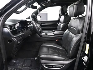 Jeep Grand Wagoneer Serie II 2022, Volante a la Izquierda, 7 Asientos, Emisión Euro IV - Product Image 3