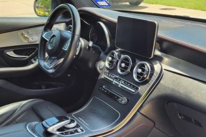 MERCEDES-AMG GLC 43 2018 USADO, Volante a la Izquierda/Derecha - Product Image 4