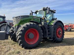 Tracteur agricole d'occasion Fendt 1050 Vario 90 CV avec moteur Robin pour inspection par rapport et vidéo - Product Image 2