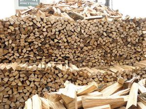 Bois de chauffage de qualité supérieure, séché au four, à combustion lente : Chêne/Frêne/Hêtre/Chêne croissant/Aulne/Bois de bouleau/Pin/Épicéa - En vente - Product Image 4