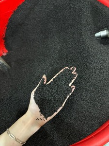 Fourniture en vrac à faible taux: graines de basilic naturel, graines de sabja de haute qualité, ingrédient hydratant pour boissons saines, vente en gros. - Product Image 4