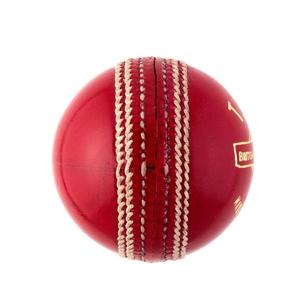 Pelota dura de críquet con logotipo personalizado, pelotas duras de bolos rojas de cuero de alta calidad cosidas a mano al por mayor de exportador indio - Product Image 4