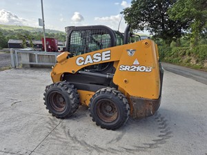 2020 para Skid Steer SR 210B Diesel con motor Eaton Hydraulics FPT y alta eficiencia - Product Image 3