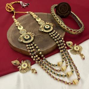 Ensemble de collier long fantaisie traditionnel à trois couches avec boucles d'oreilles parfait pour la réception de mariage et la fête pour les femmes - Product Image 1