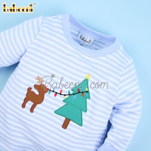 Ensemble de vêtements en coton pour garçon avec broderie personnalisée faite à la main, motif cerf et sapin de Noël, certifié OEKO-TEX de luxe - Product Image 1