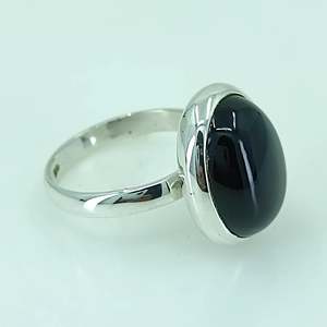 Bague Statement Bohème pour Femme en Argent Sterling 925, Faite à la Main, avec Onyx Noir Ovale, Pierre de Naissance de Décembre, Certifiée IGI, par Navya Craft - Product Image 3