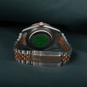 Montre de haute qualité uniquement avec lunette sertie de diamants, personnalisée avec un cadran blanc Mop lumineux, montre hip-hop sertie de diamants Moissanite - Product Image 4