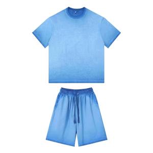 Ensemble t-shirts et shorts délavés à l'acide sur mesure pour hommes, vêtements de mode à la mode avec ensembles de shorts de couleur assortie pour un look élégant - Product Image 1