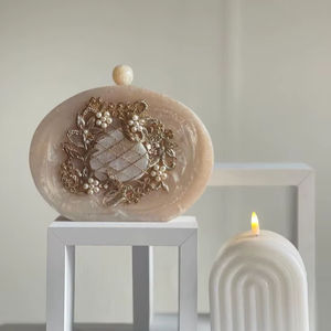 Pochette de luxe en résine DESIGN LINKED avec broderie et strass, sac à main de créateur, écologique, fait main, meilleur prix - Product Image 1