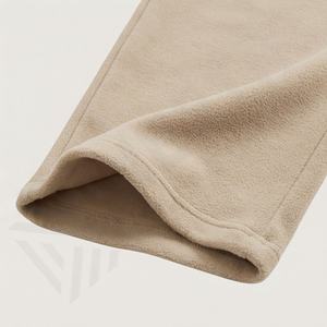 Survêtement d'entraînement décontracté vintage en polaire mi-épaisse pour femme, coupe régulière, avec capuche et détails en dentelle, écologique - Product Image 6