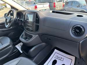 Offre promotionnelle Mercedes-Benz Metris Passenger RWD d'occasion 2022 - Product Image 5