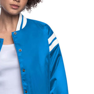 Veste universitaire avec fermeture éclair et logo personnalisé OEM pour femmes Veste Letterman en coton à col rabattu Veste universitaire en laine d'automne - Product Image 4
