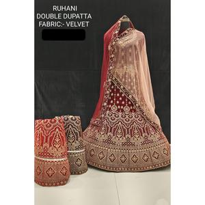 Lehenga Choli de terciopelo hecho a mano de la mejor calidad para mujer Ropa DE BODA Lehenga Form Proveedor y exportador indio - Product Image 3