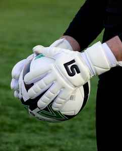 Gants de gardien de but anti-dérapants professionnels manipulation de balle de haut niveau coupes personnalisables couleurs tailles en caoutchouc Durable injecté - Product Image 3