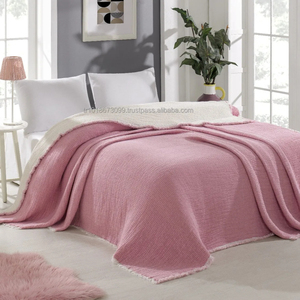 Muslin Weave Inside Cotton Fiber Filled 100% Cotton Blanket Bulky Heavy Thick 160x220cm 62x86inch Plain Collection Blanket - Product Image 1