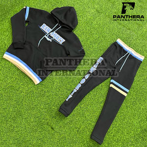 Conjunto Deportivo de Sudadera con Capucha Unisex Personalizable de Fabricante OEM, Tejido Fleece Técnico de Alto Gramaje, Bordado Chenille - Product Image 4