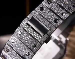 Lujoso reloj de diamantes VVS Moissanite de alta calidad, elegante esfera verde, números romanos, cuadrado, completamente helado, acero inoxidable - Product Image 4