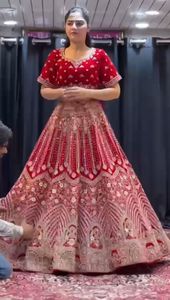 Paillettes de broderie pour adultes à la mode Work Cancan & Canvas Patta Lehenga Choli Vêtements indiens et pakistanais élégants - Product Image 4