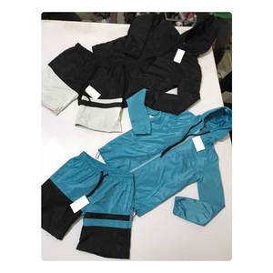 Chaqueta corta de nailon cortavientos personalizada con logotipo bordado y serigrafía de sublimación para estilos de vida atléticos de verano - Product Image 1