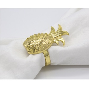 Design moderne luxueux vaisselle ronds de serviette à la main ananas forme métal plaqué or utilisation de Table personnalisée hôtels jardins - Product Image 2