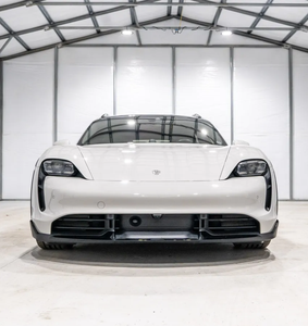 PRÊT À CONDUIRE - VÉHICULE D'OCCASION À VOLANT À GAUCHE |   Conduite à droite |   2023 PORRSCHESS TAYYCANNSS TURBO CROSSSS TURRISMO - Product Image 1