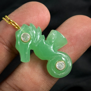 Pendentif en argent sterling 925 avec incrustation de pierre précieuse en chalcédoine verte naturelle en forme de hippocampe, tendance, pour femmes - Product Image 4