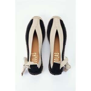 Alpargata cerrada con cuña baja - Product Image 4