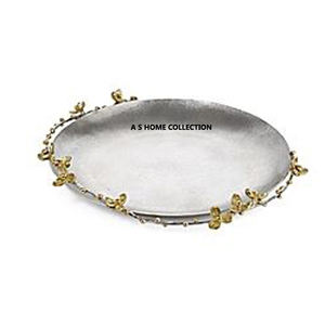 Plateau en aluminium moulé argenté de forme ovale avec poignée en forme de fleurs plaquées or Accessoires de table attrayants - Product Image 1