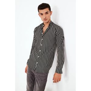 เสื้อเชิ้ตสีดำลายทางติดกระดุม - Product Image 3