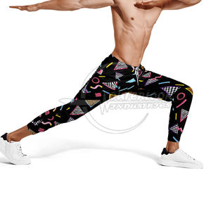 กางเกงซับเหงื่อของผู้ชายแบบระเหิดฉลากตามสั่งระบายอากาศได้ดี - Product Image 3