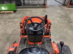 รถแทรกเตอร์ KUBOTA BX2380 23 แรงม้า ราคาถูก มีจำหน่ายพร้อมอุปกรณ์ตัดหญ้าและตัวตัก - Product Image 2