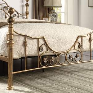 Estructura de Cama de Latón de Primera Calidad con Remates Tradicionales, Estructura Elegante para una Arreglo de Dormitorio Sofisticado - Product Image 3