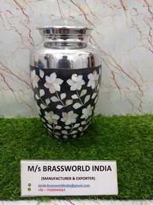 ที่ขายดีที่สุดออนไลน์อลูมิเนียมผู้ใหญ่แม่มุกโลหะสีดำศพโกศสำหรับขี้เถ้ามนุษย์โดย Brassworld อินเดีย - Product Image 2