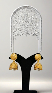 Acheter Boucles d'Oreilles Ensemble avec Conception Traditionnelle 22CT Plaqué Or Jhumka Style Boucles d'Oreilles Bijoux pour Femmes Porter - Product Image 3