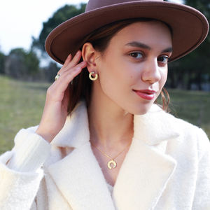 Dainty ครึ่งวงกลมรูปร่างที่ชัดเจนเพทายหินเสน่ห์สร้อยคอ925เงินสเตอร์ลิงพื้นผิวเครื่องประดับ - Product Image 4